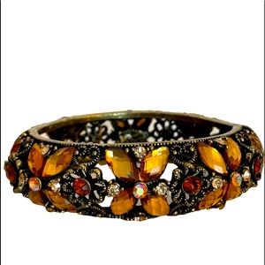Amber Stones Floral Bracelet